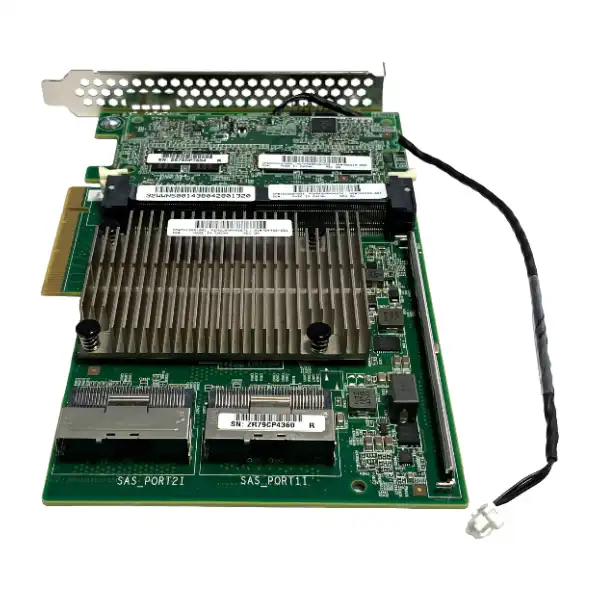 726897-B21 HPE Smart Array P840/4GB: вид сзади 726897-B21 HPE Smart Array P840/4GB: вид сзади